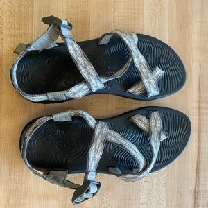 Chacos Women's Size 9